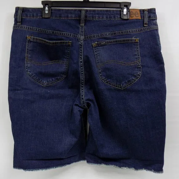 Lee Bermuda Mid-Rise Stormy Lines Denim Shorts Size 18M NWT - Picture 2 of 7
